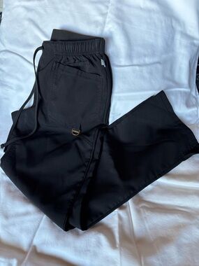 Careisma Women’s Black Drawstring scrub Pants
